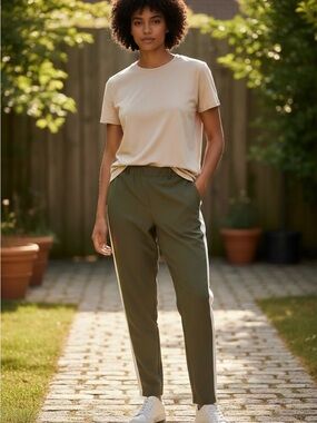 VALA Color Blocked Dress Trousers (Large but run small)